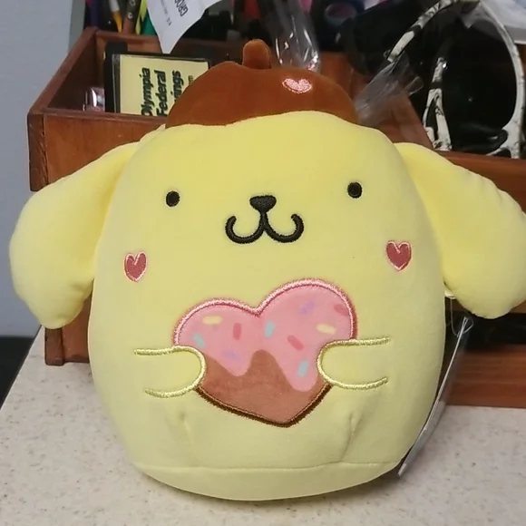 Squishmallows Sanrio Pompompurin Valentine's Day 2024 - Picture 2 of 4